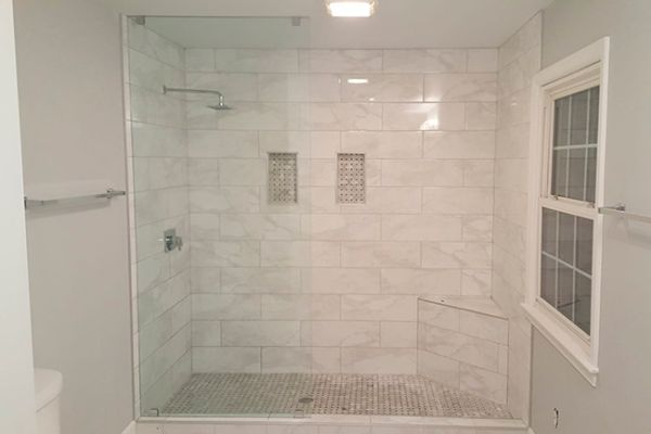 empire-building-services-bathroom-afterC8DE2C8A-6348-5D99-4912-F9B0455D92F4.jpg
